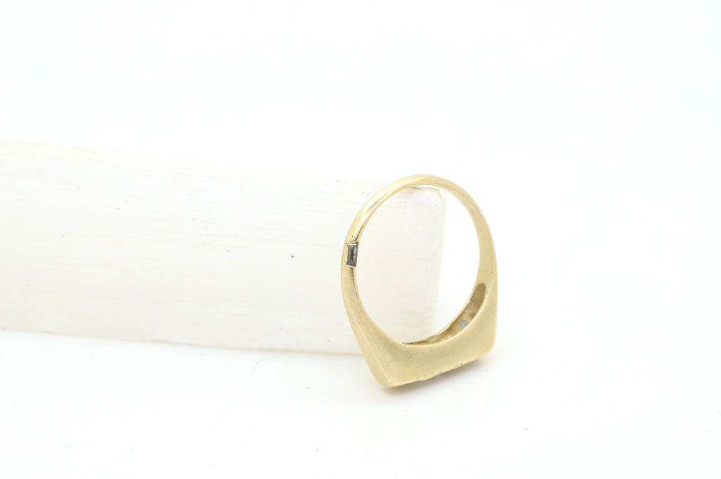 The River Ring in Grey