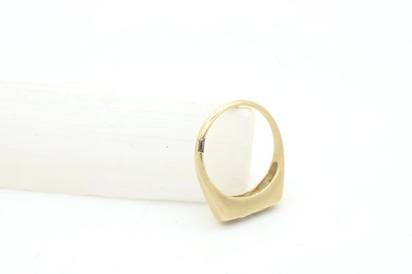 The River Ring in Grey